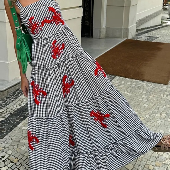 Dresses & Skirts - BLOGGERS FAVORITE Elegant Gingham Maxi Dress with Red Lobster Print